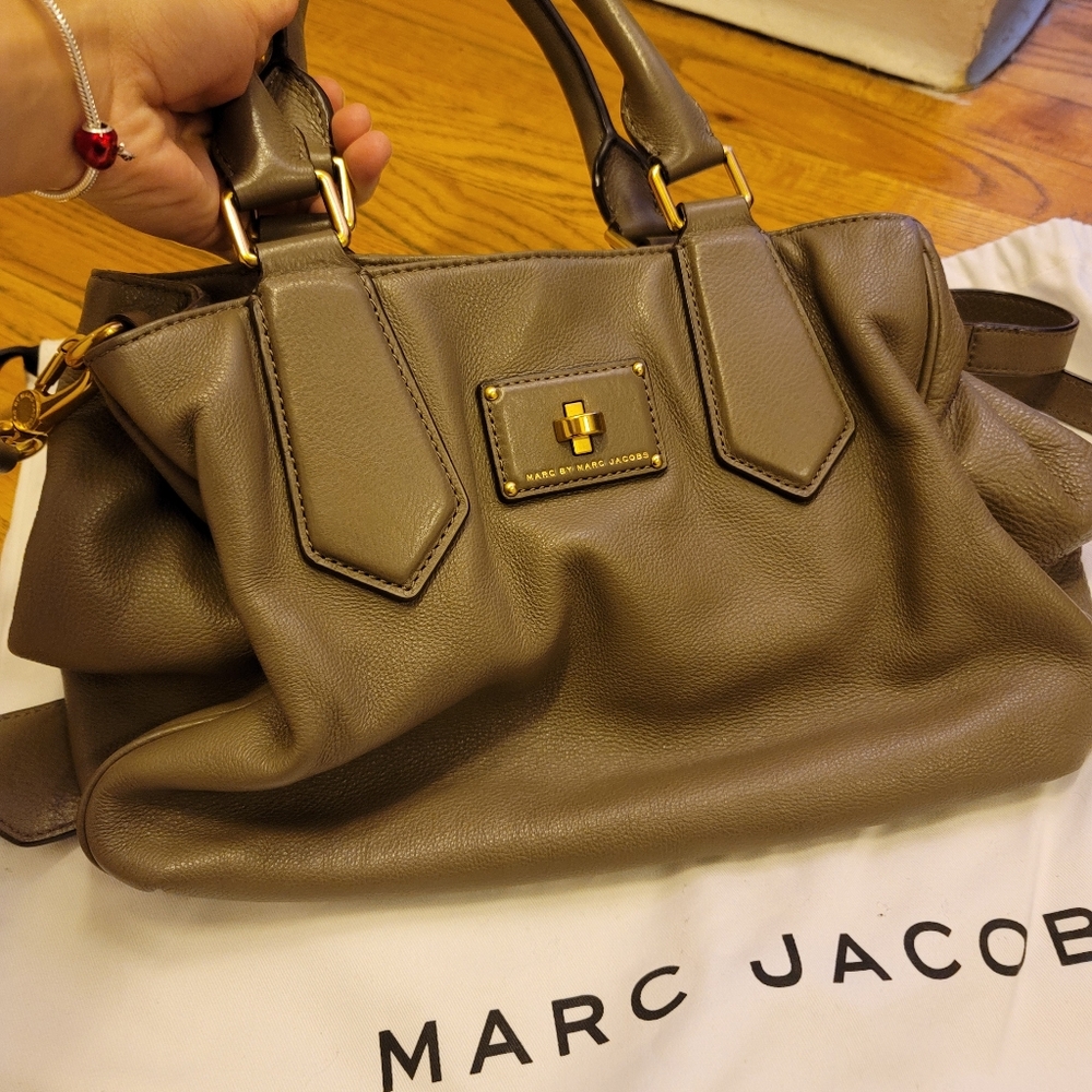 Handbag - Picture 7 of 9